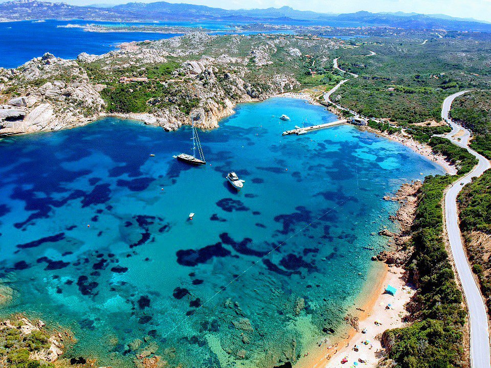 parco-nazionale-arcipelago-della-maddalena-tour-sardinia-daily-charter