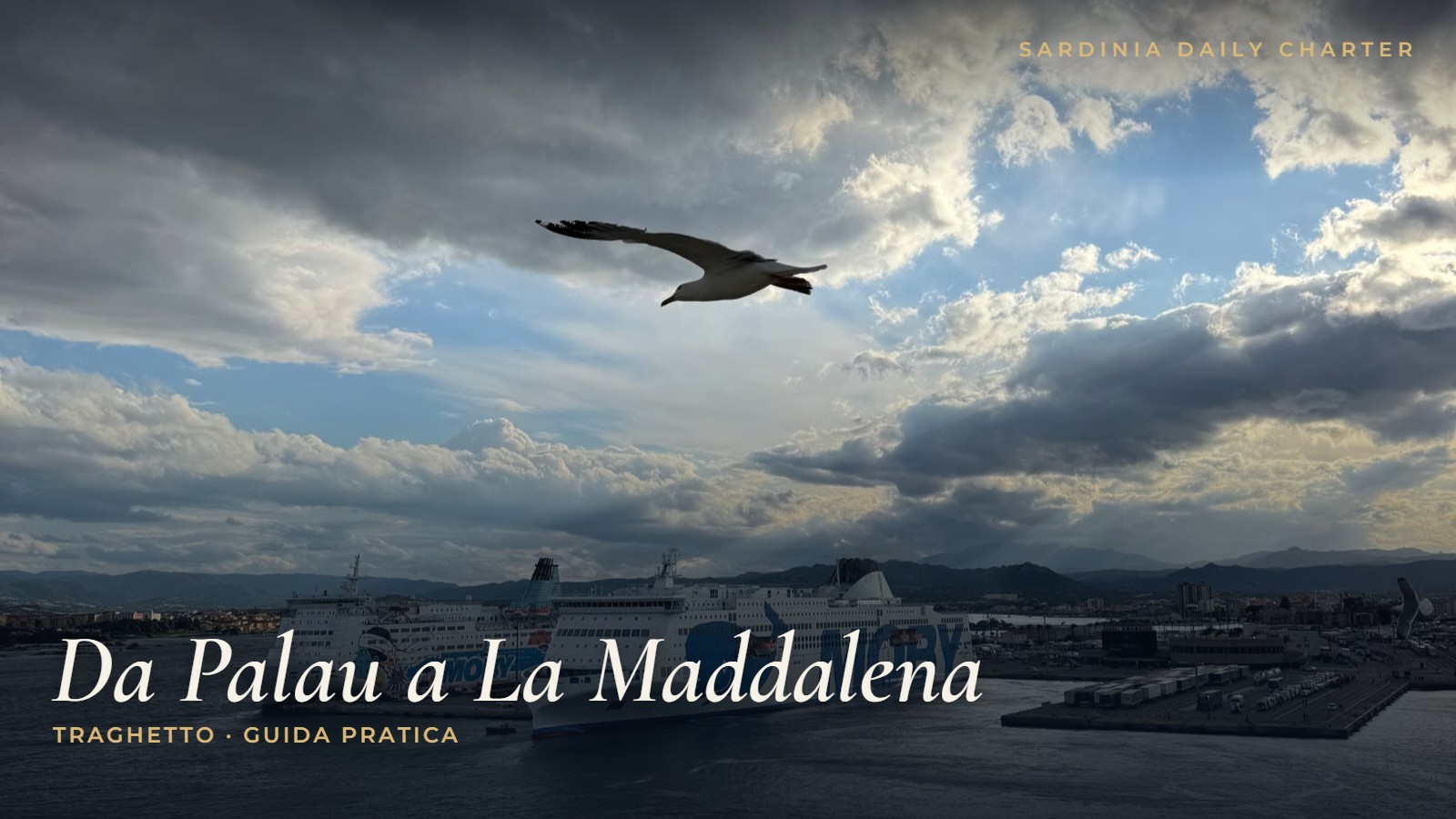 Traghetto Moby in partenza dal porto di Palau verso La Maddalena