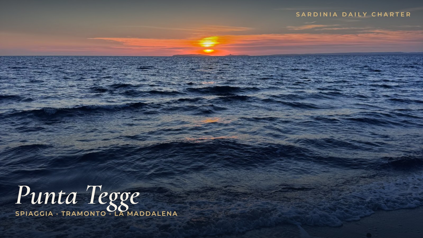Tramonto a Punta Tegge, una delle spiagge più suggestive di La Maddalena